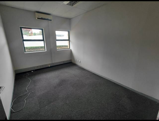1,229M² OFFICE TO LET IN RANDJESPARK